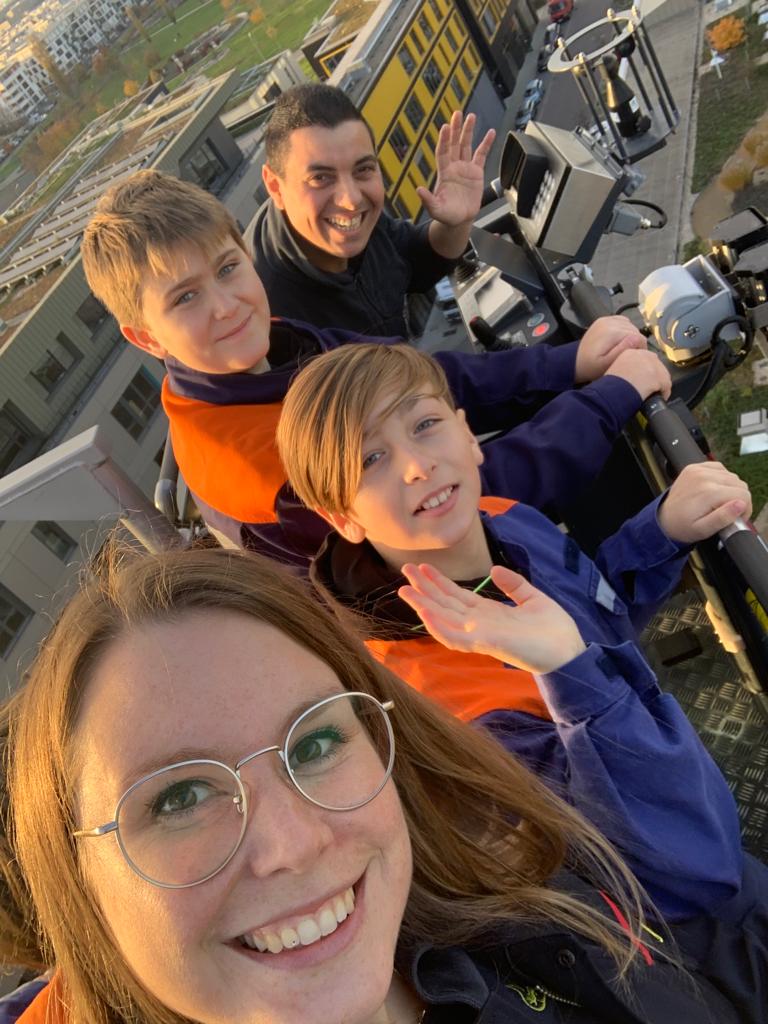 PHOTO 2022 11 28 22 31 39